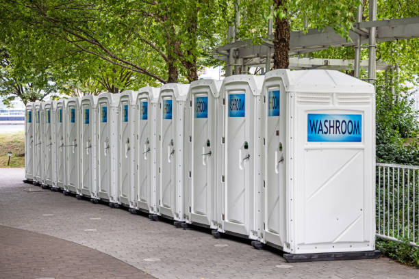 Porta potty rental for festivals in Farmington, IL