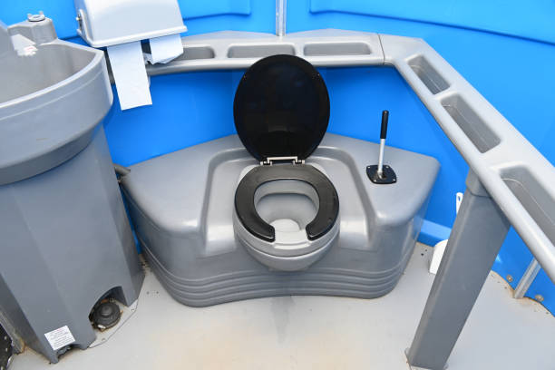 Best Handicap porta potty rental  in Farmington, IL